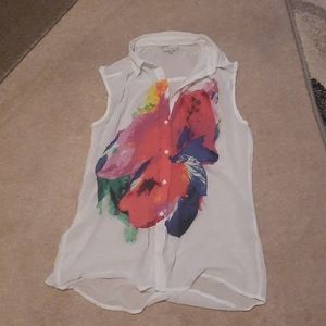 Sleeveless blouse